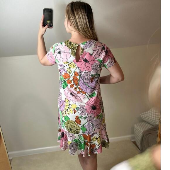 Clover and Sloane: Pastel Floral Dress - Picture 2 of 8